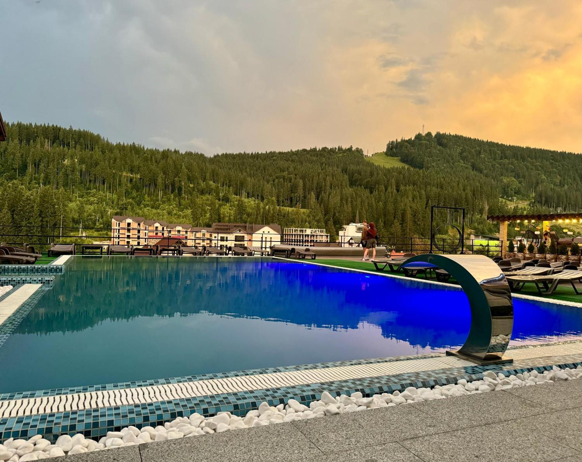 Gold Palace Wellness & Spa Bukovel Exterior foto